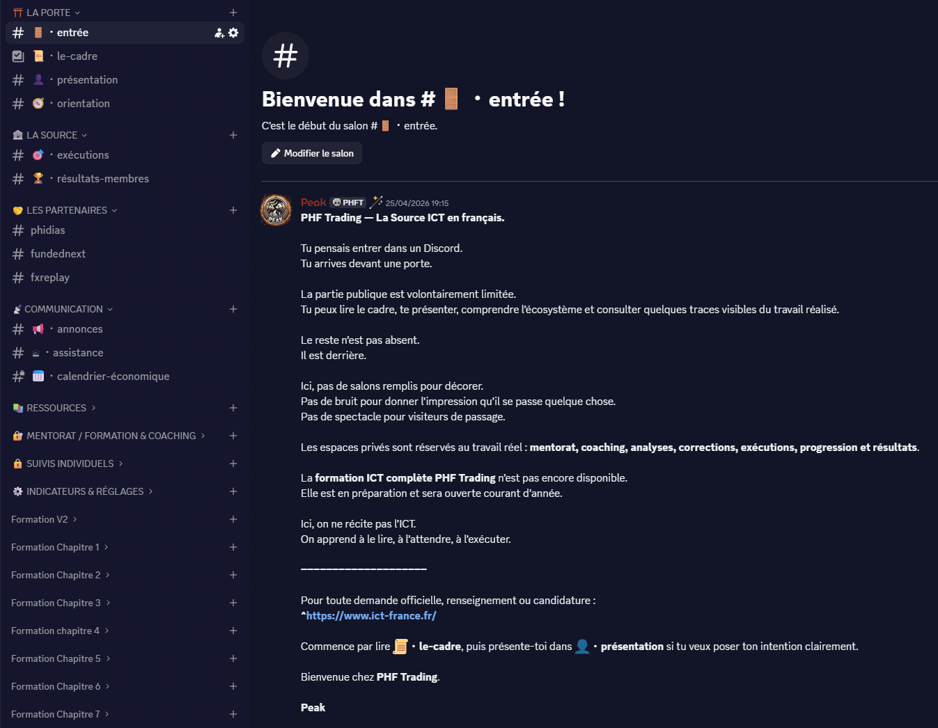 Capture du serveur Discord PHF Trading montrant le salon d’entrée et la présentation de la communauté de trading ICT